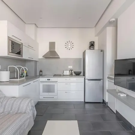 Penthouse With Views Close To Monastiraki Metro Athens Exterior photo