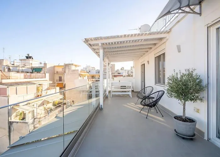 Penthouse With Views Close To Monastiraki Metro