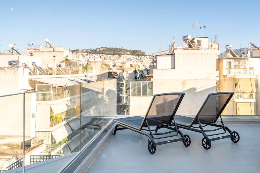Penthouse With Views Close To Monastiraki Metro Apartment *