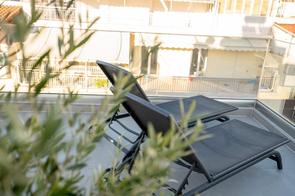 Penthouse With Views Close To Monastiraki Metro Apartment *